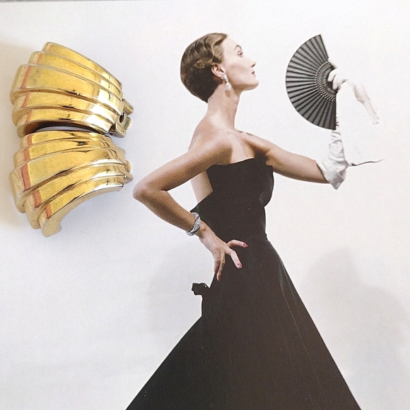 Dior Jewelry - SOLD DO NOT PURCHASE Dior Signed Vintage Fan-Shaped Gold-Plated Clip Earrings